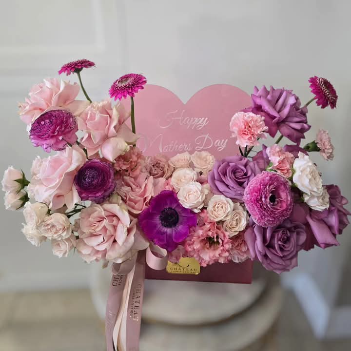 Pink Frosted Heart Box