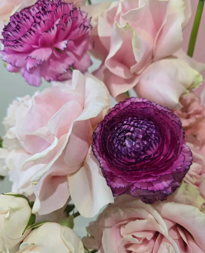 Pink Frosted Heart Box