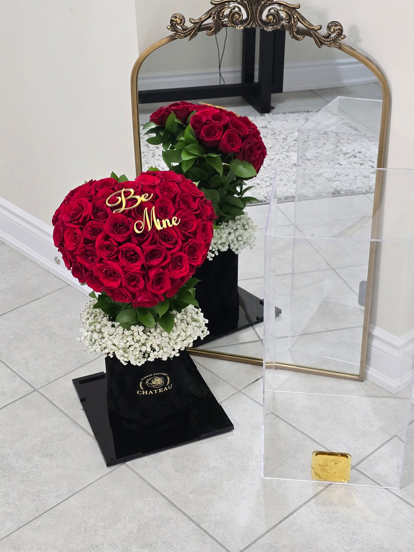 Chateau Floating Heart Acrylic Box